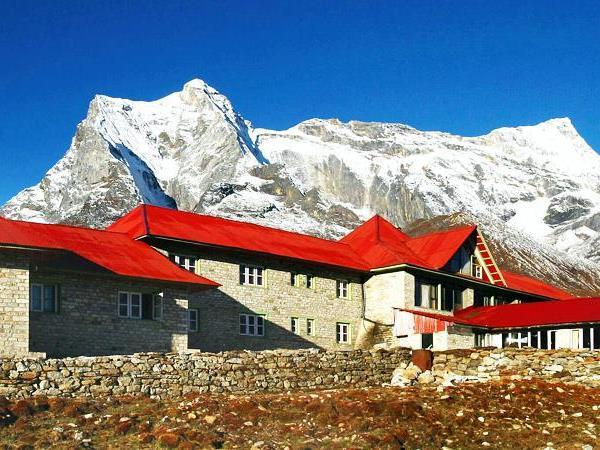 Everest luxury trekking tour