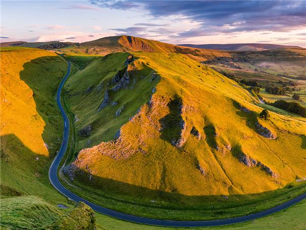Peak District cycling holiday
