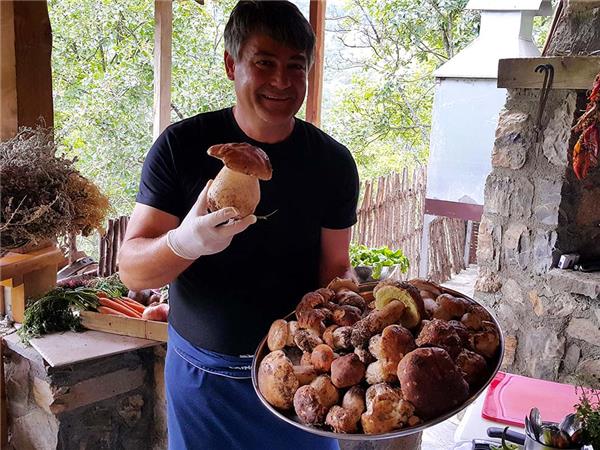 The Balkans food holiday, small group