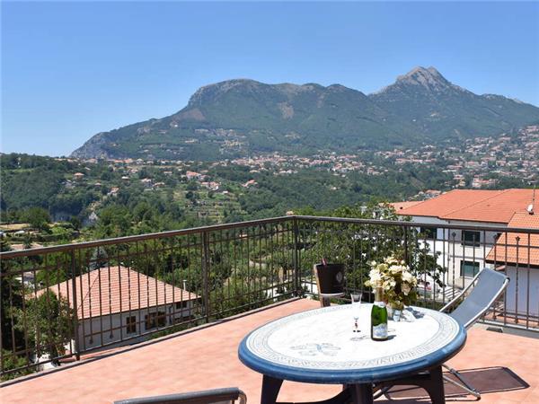 Guided walking holiday, Amalfi Coast