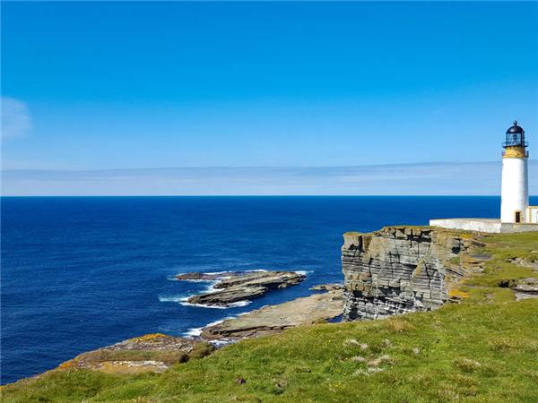 Walking Scotland�s Orkney Islands holiday