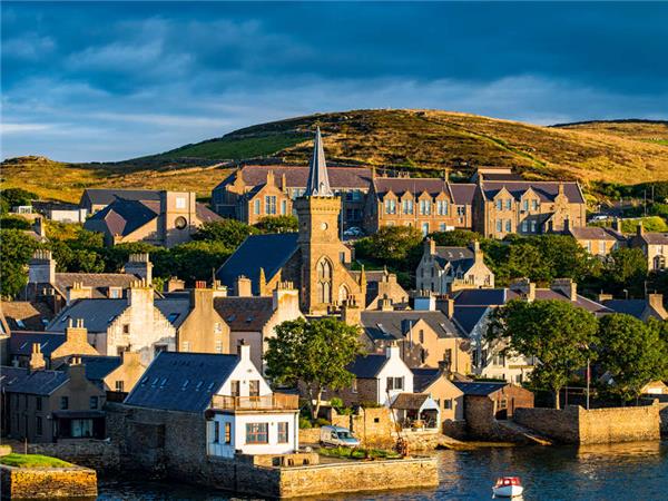 Walking Scotland�s Orkney Islands holiday