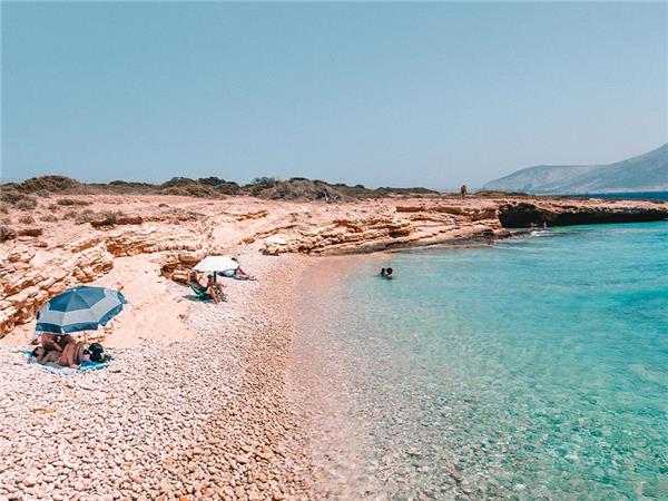Cyclades islands tour with added comfort