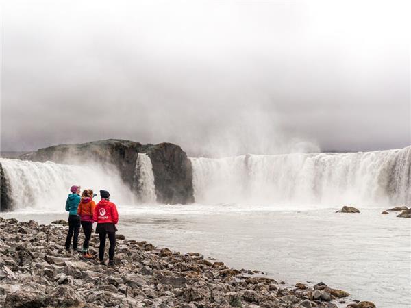 Iceland small group tours with added comfort
