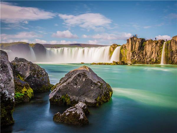 Iceland small group tours with added comfort