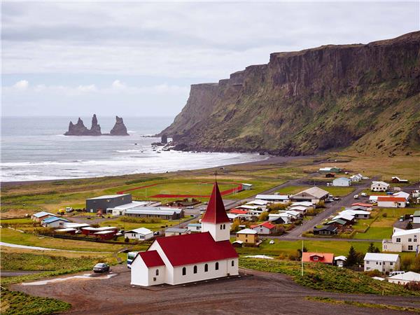 Iceland small group tours with added comfort