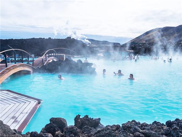 Iceland small group tours with added comfort