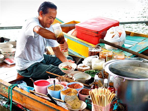 North Thailand group holiday, a food adventure