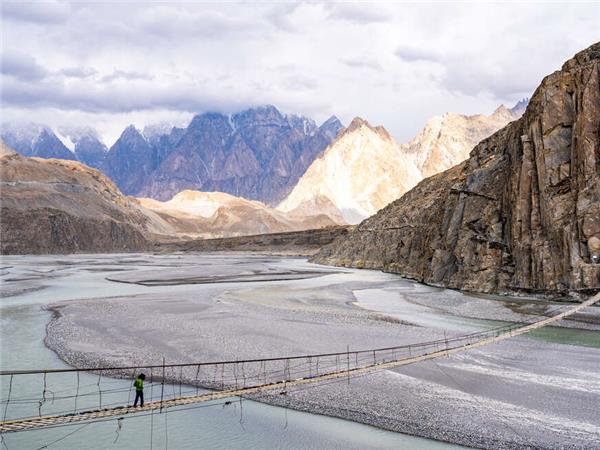 Karakoram highway holiday in Pakistan