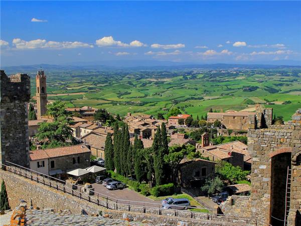 Southern Tuscany walking and wine holiday