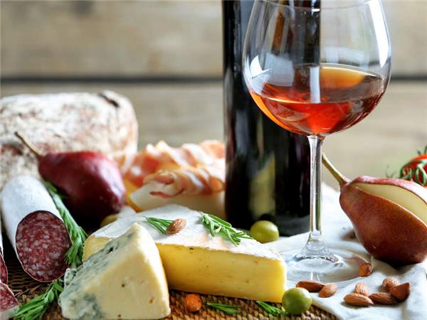 Southern Tuscany walking and wine holiday