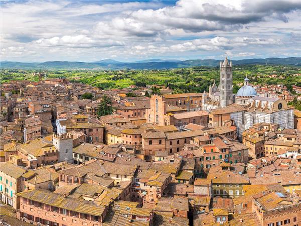 Southern Tuscany walking and wine holiday