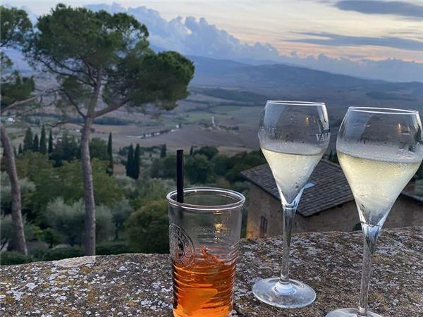 Southern Tuscany walking and wine holiday