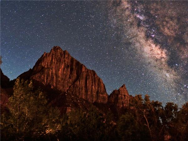 Walking in Zion and Bryce National Parks