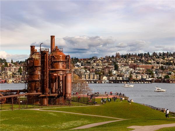 Pacific Northwest small group holiday