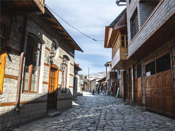 Azerbaijan & Georgia holiday, Baku to Tbilisi