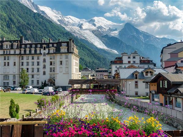 Tour du Mont Blanc hiking holiday