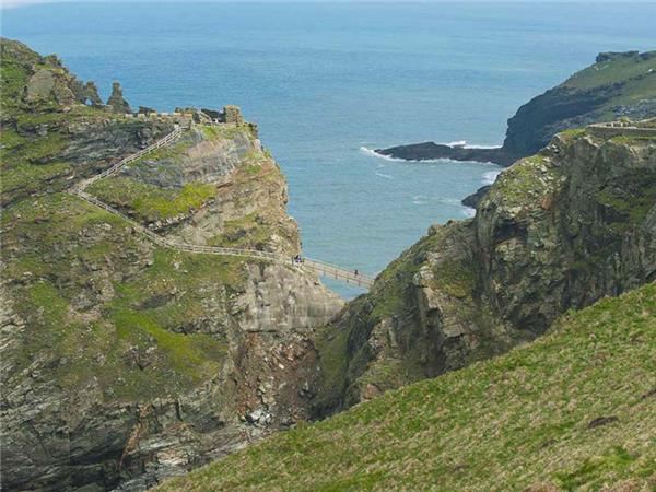 Cornwall coast walking holiday, small group
