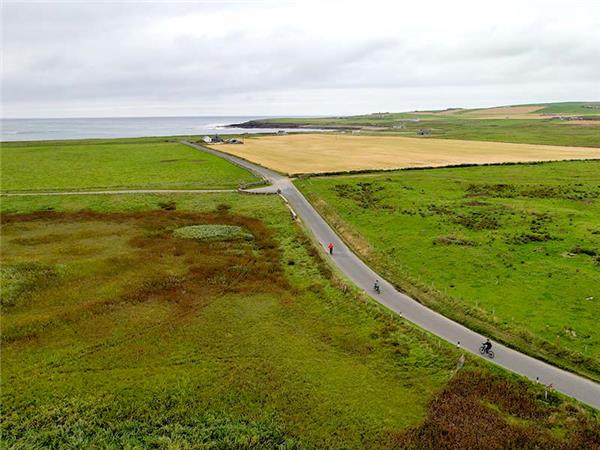 Orkney cycling holiday, e-bikes