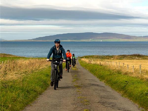 Orkney cycling holiday, e-bikes