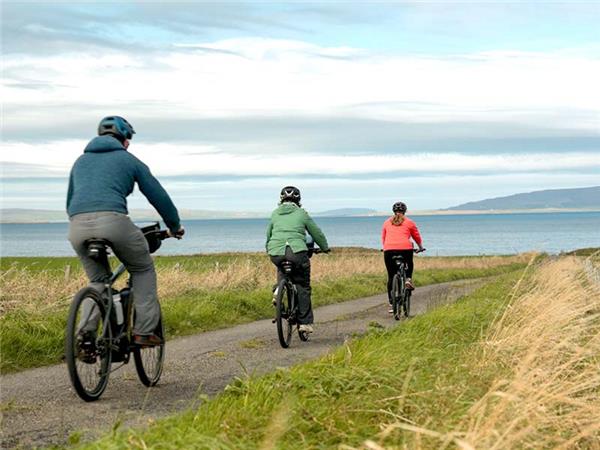 Orkney cycling holiday, e-bikes