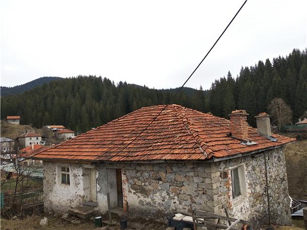 Walking in the Rhodope Mountains, Short Break