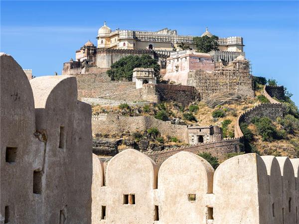 The Golden Triangle cycling holiday in India
