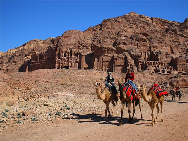 Petra and Wadi Rum trekking holiday