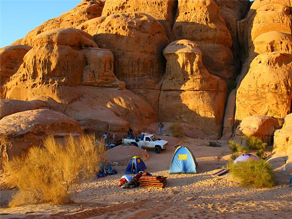 Petra and Wadi Rum trekking holiday