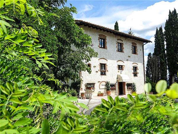Tuscany small group tour with added comfort