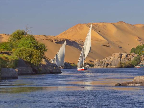 Family holiday in Egypt, Egyptian adventure