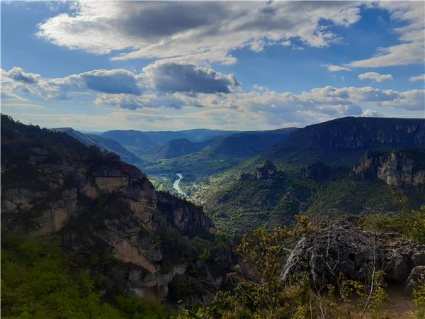 Walking holiday in Aveyron, France