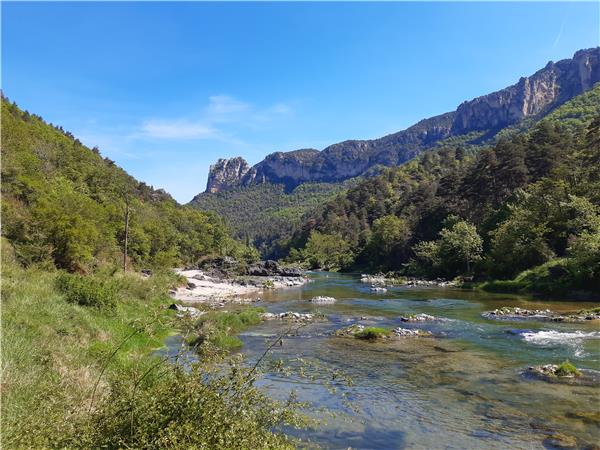 Walking holiday in Aveyron, France