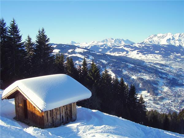 Snowshoeing in Chamonix holiday, self guided