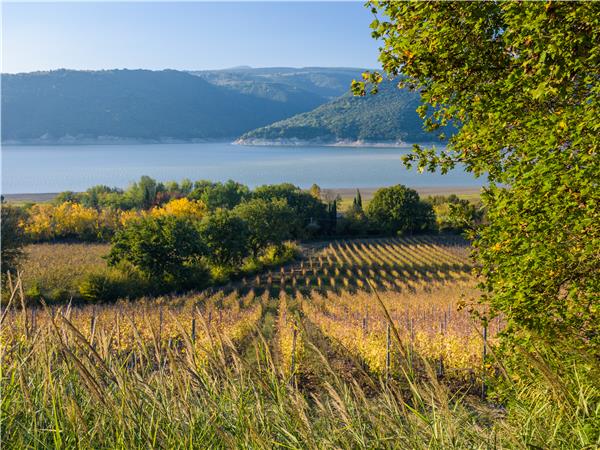 Self guided e biking in Umbria holiday