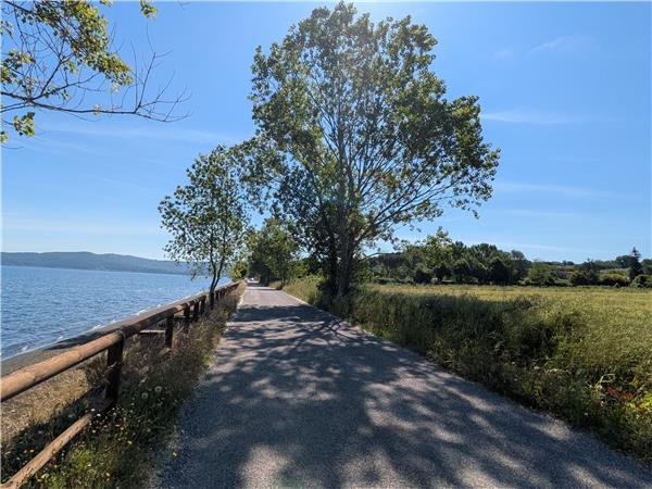 Cycling holiday in Umbria and Lazio by e bike