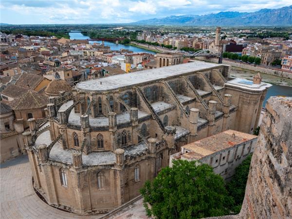 Cycling in Catalonia holiday