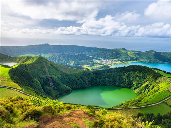 The Azores walking holiday, S�o Miguel, Pico and Faial