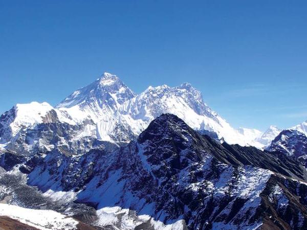 Everest Circuit trekking holiday, Nepal