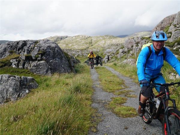 Outer Hebrides Mountain biking tour
