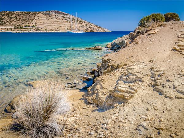 Sailing holiday in Greece, Mykonos to Santorini