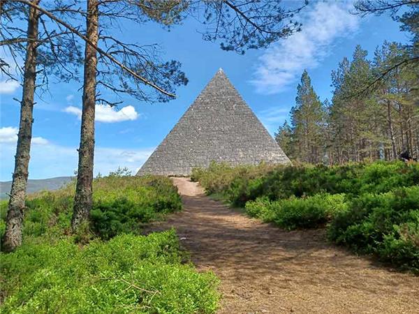 Cairngorms & Royal Deeside walking holiday, Scotland