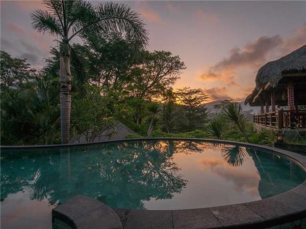 Indonesia holiday, Isle of the Gods