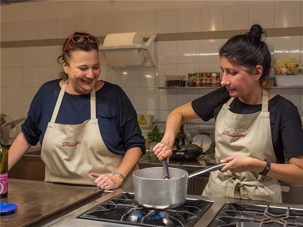 Italy small group tour, a food adventure