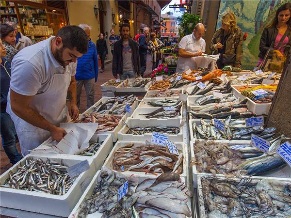 Italy small group tour, a food adventure