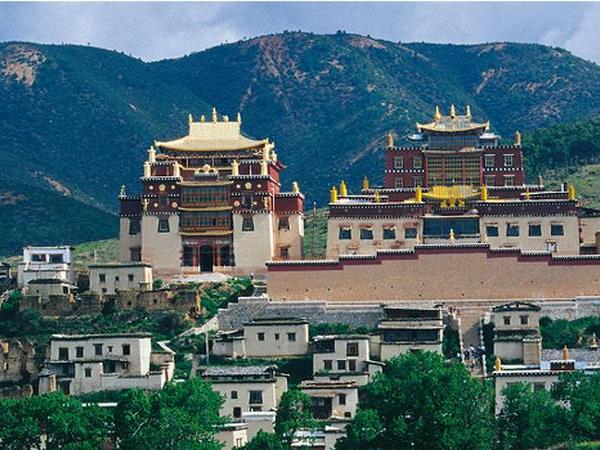 Yunnan Meili trekking holiday in China