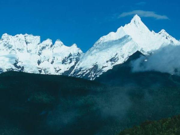 Yunnan Meili trekking holiday in China