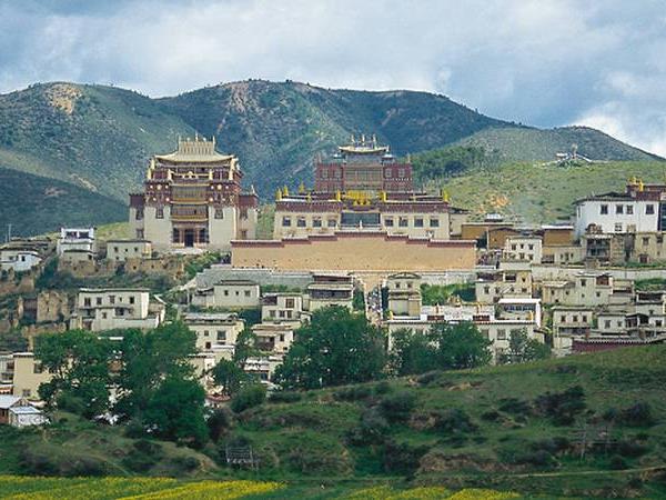 Yunnan Meili trekking holiday in China