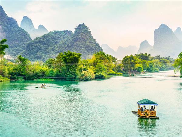 China on a shoestring small group holiday