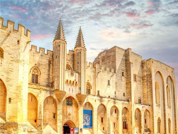 Provence cycling holiday in France